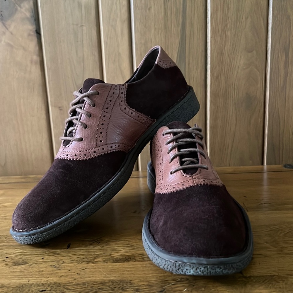 Size 10 Mens Born Suede Leather Wingtip Oxfords